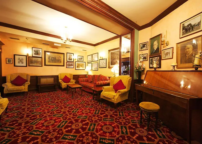 Woodenbridge Hotel