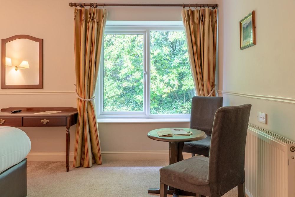 Woodenbridge Hotel